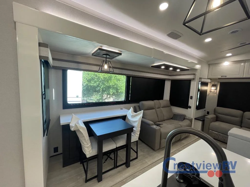 2026 Jayco Pinnacle 38SSWS photo 13