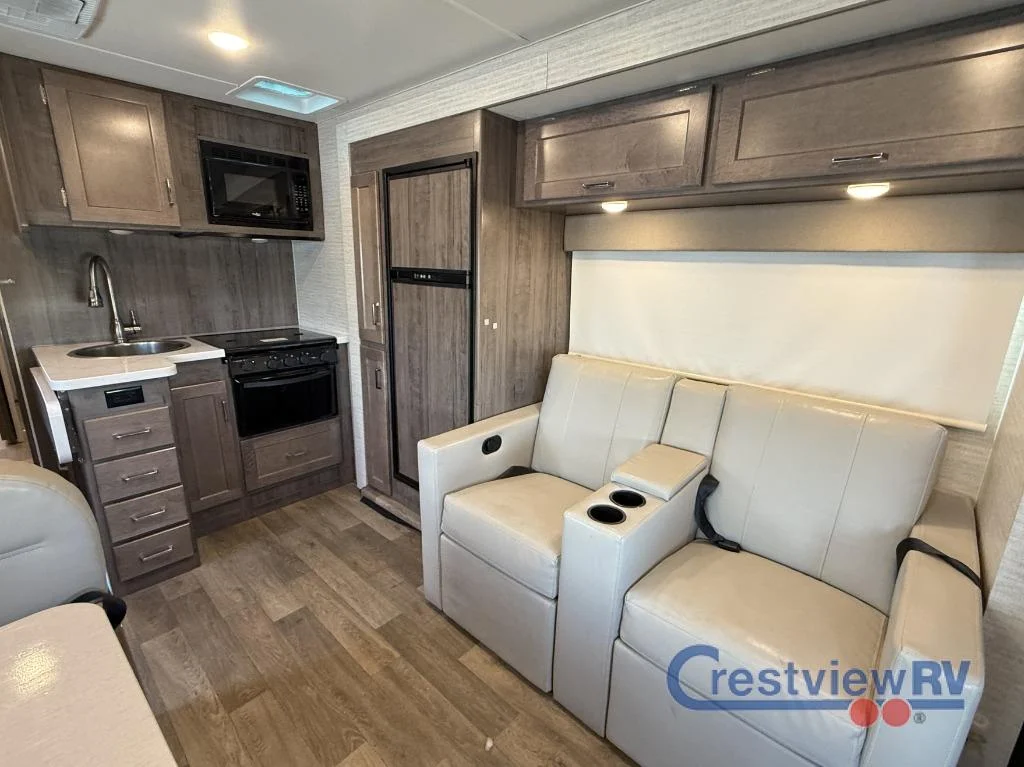 2025 Winnebago Minnie Winnie 26T photo 8