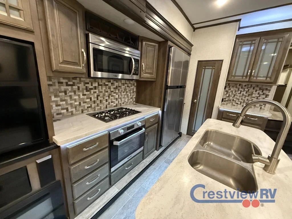2019 Keystone RV Montana 3120RL photo 13