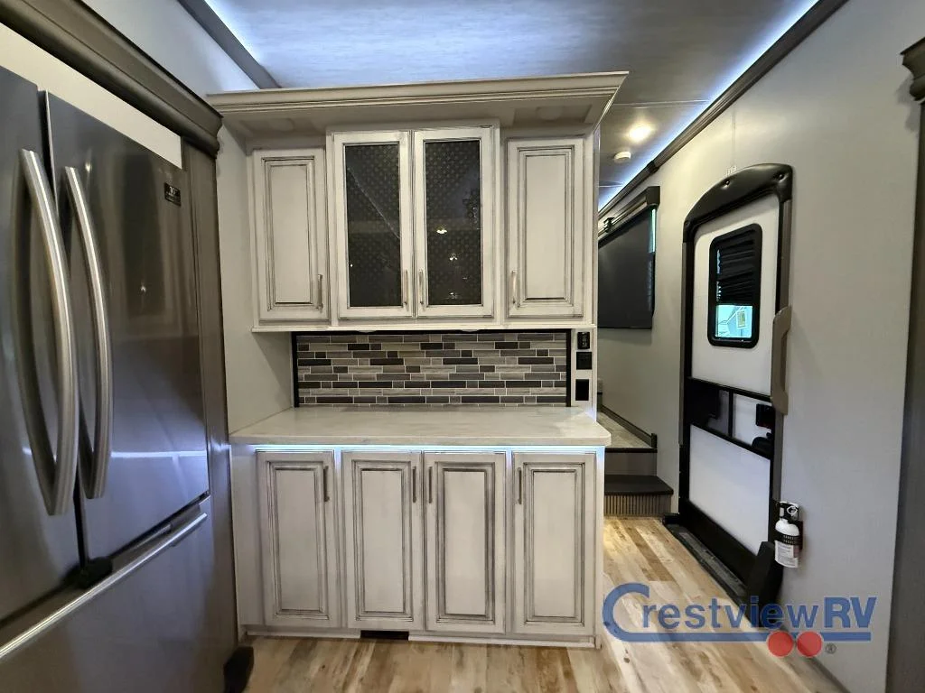 2020 Keystone Montana 3813MS photo 16