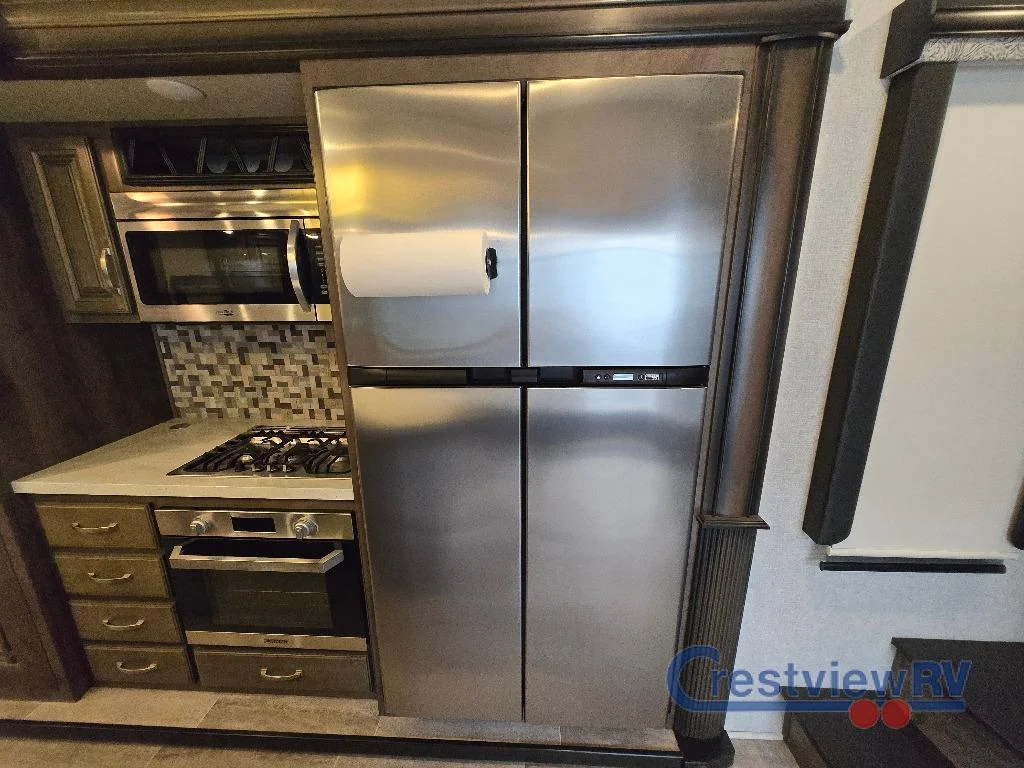 2020 Keystone Montana 3720RL photo 10