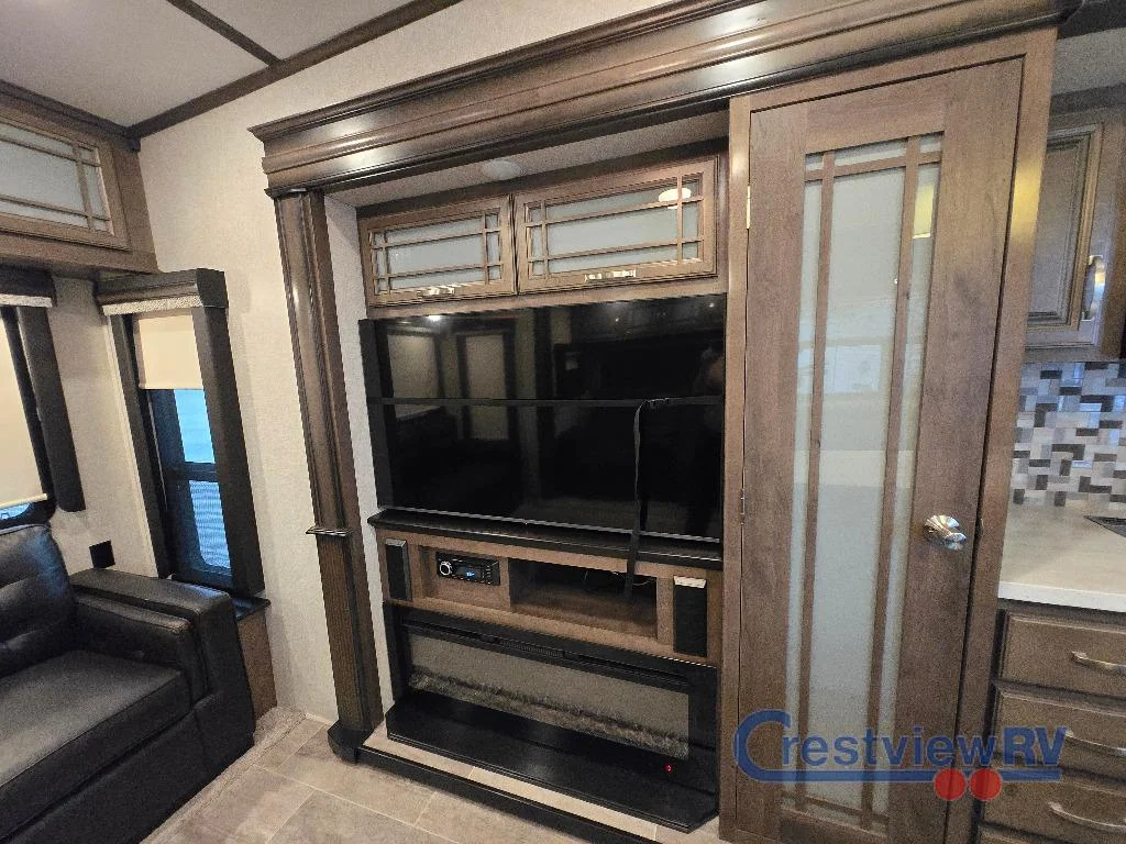 2020 Keystone Montana 3720RL photo 18