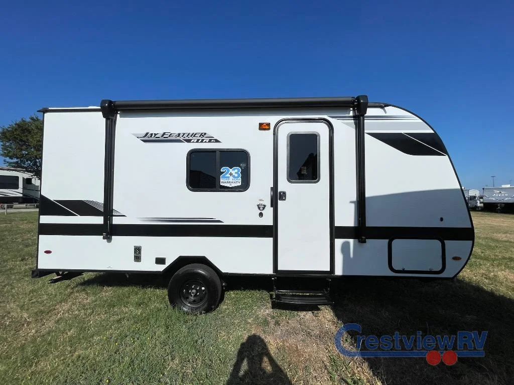 2026 Jayco Jay Feather Air SL 17BHSL photo 3