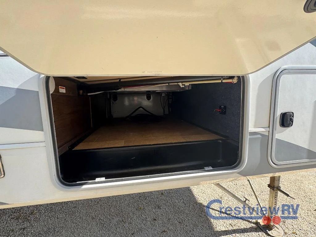 2017 Highland Ridge RV Open Range Roamer RF348RLS photo 6