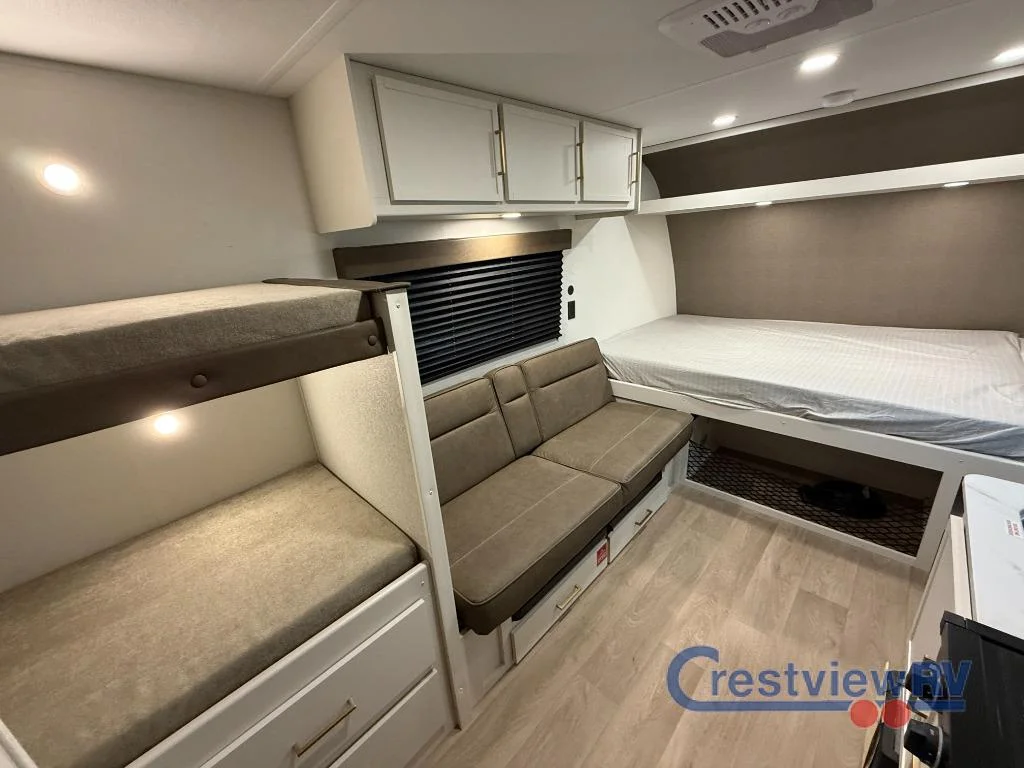 2026 Grand Design Transcend One 151BH photo 5