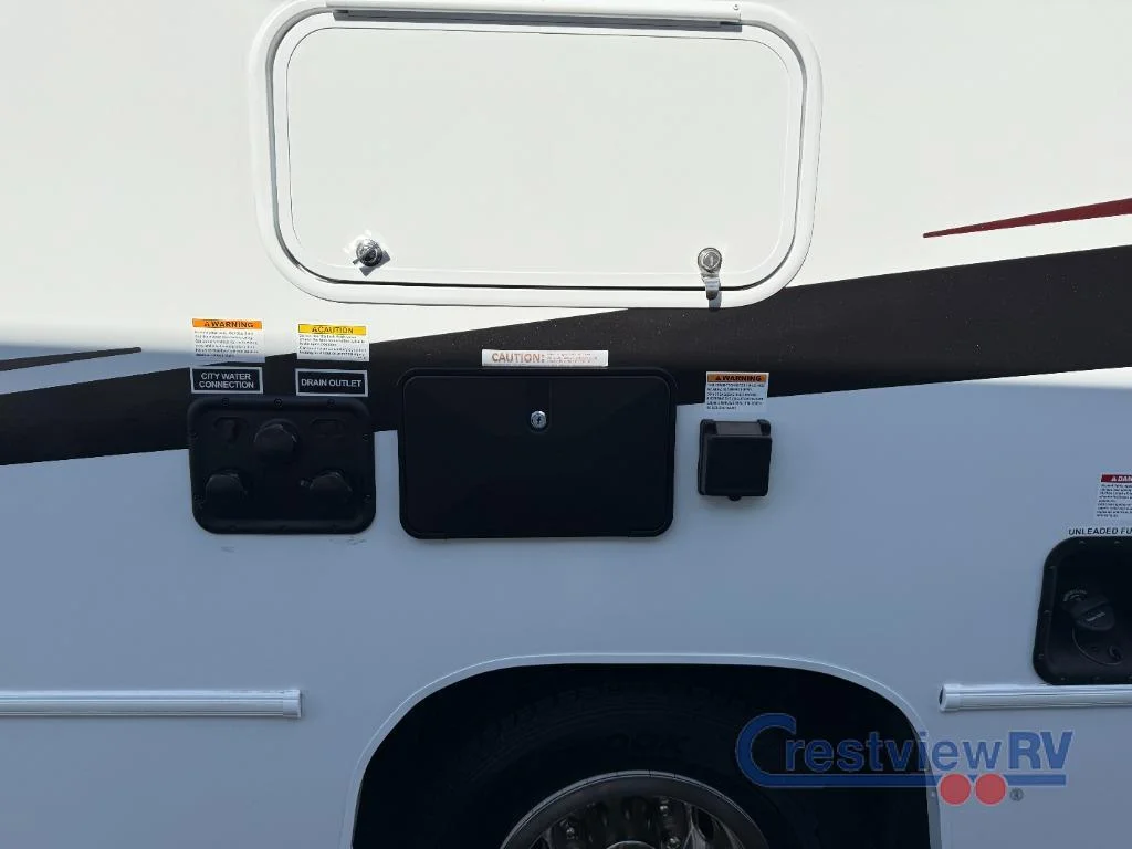 2025 Coachmen Leprechaun 220XG Ford 350 photo 18