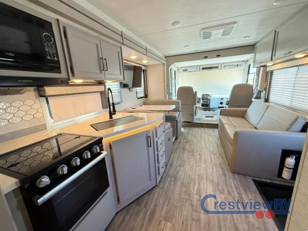 2024 Thor Motor Coach Resonate 32B photo 6