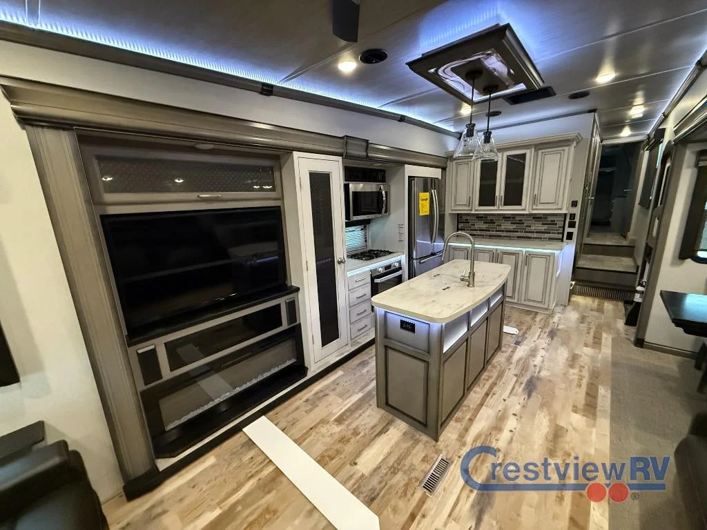 2020 Keystone Montana 3813MS photo 6