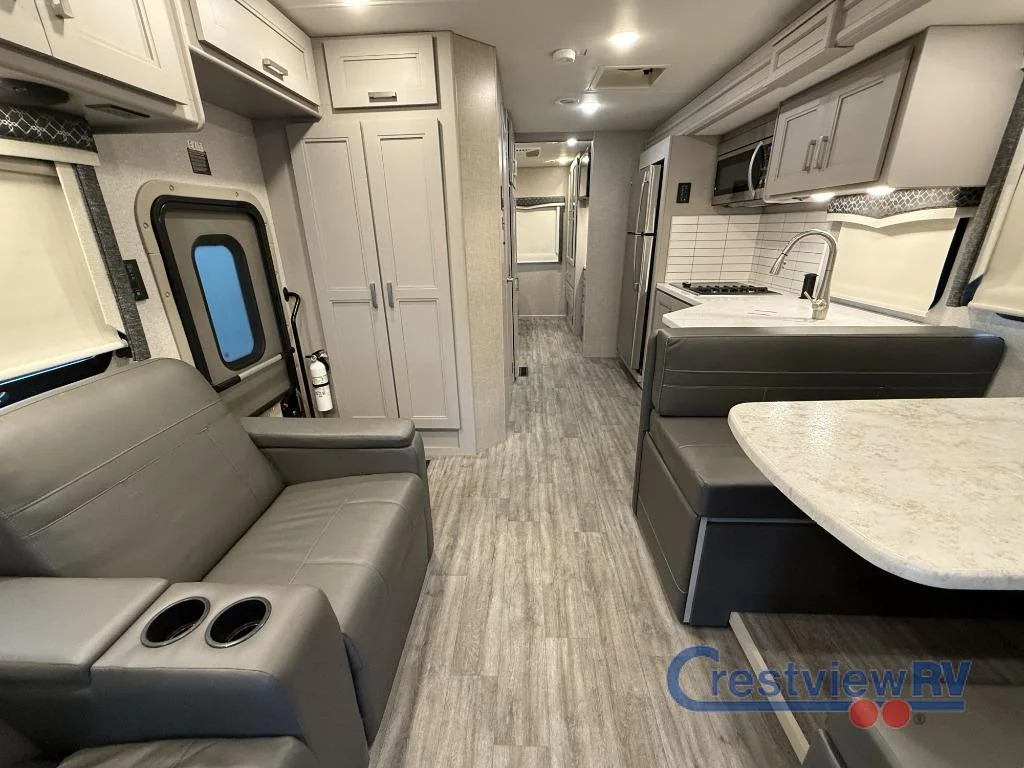 2024 Thor Motor Coach Magnitude XG32 photo 21