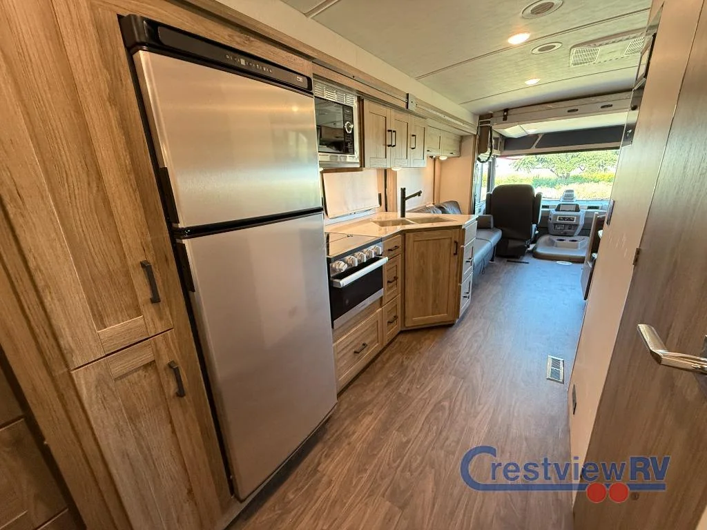 2026 Winnebago Sunstar 29V photo 8