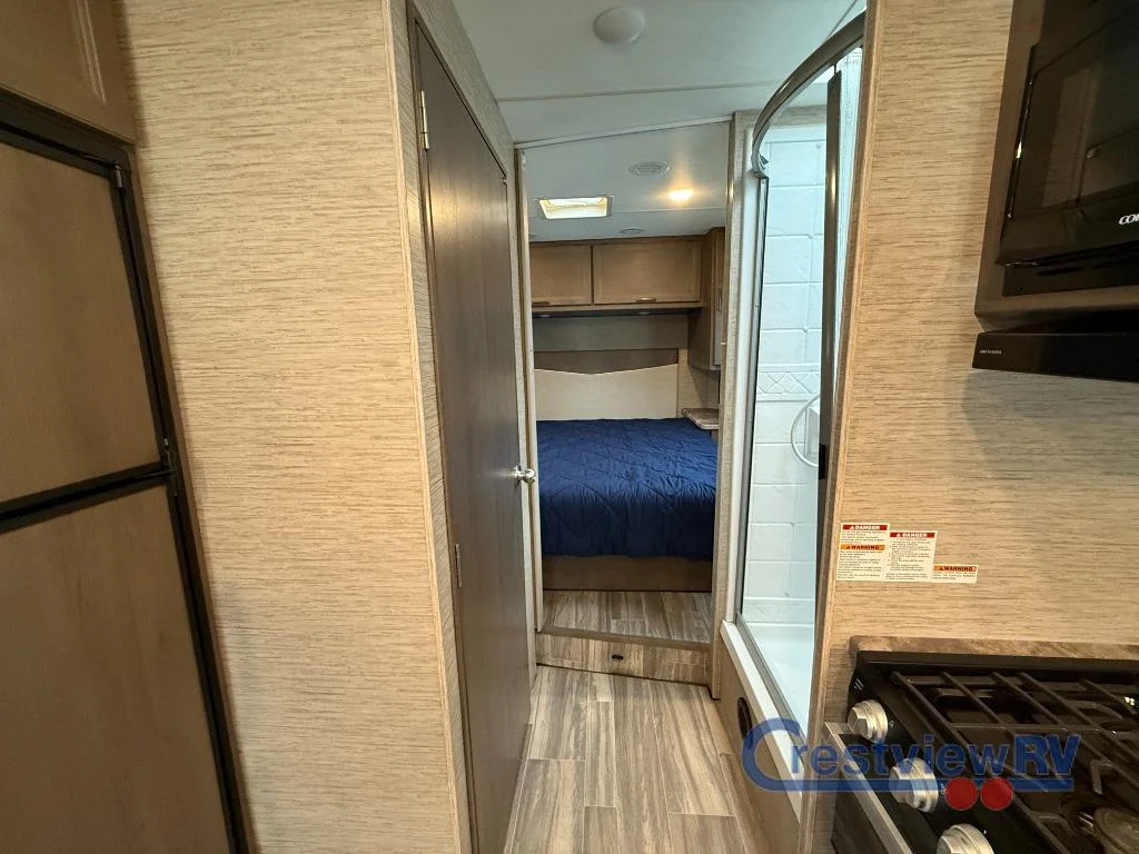 2024 Thor Motor Coach Four Winds 28A photo 18
