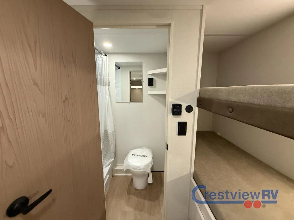 2026 Grand Design Transcend One 151BH photo 17