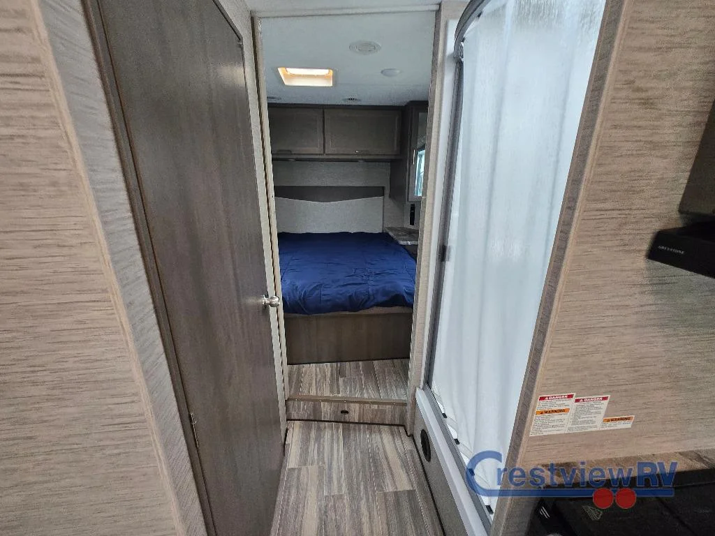 2024 Thor Motor Coach Four Winds 28A photo 22