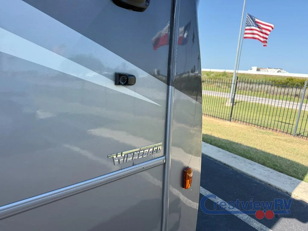 2026 Winnebago Sunstar 29V photo 27