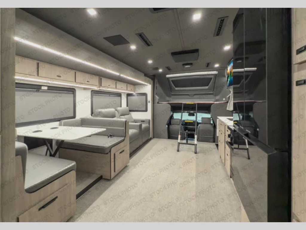2026 Grand Design Lineage Series F 31ZW photo 3
