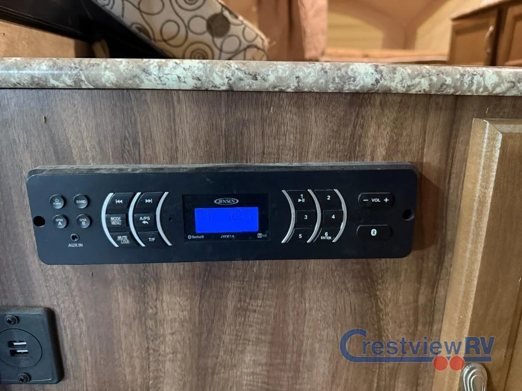 2018 Coachmen Clipper 1285SST Classic photo 12