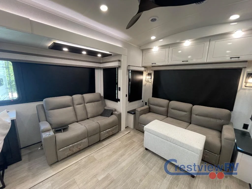 2026 Jayco Pinnacle 38SSWS photo 15