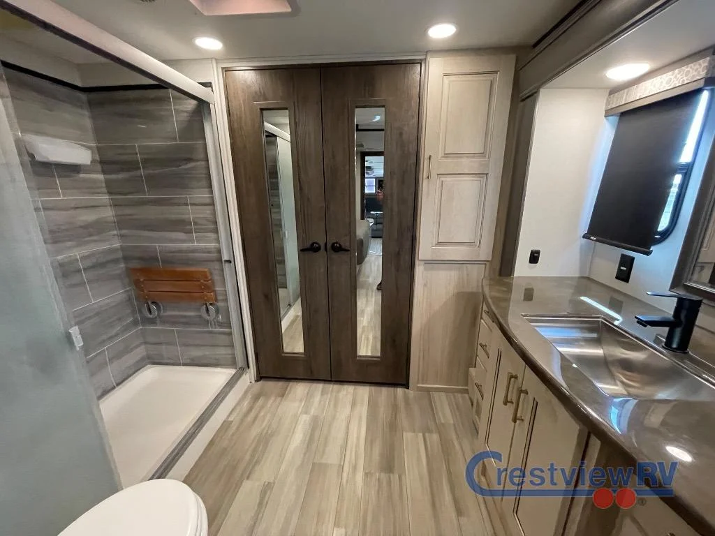 2021 Alliance RV Paradigm 370FB photo 27