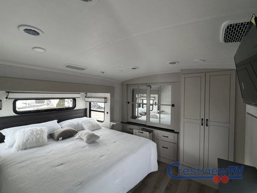 2026 Jayco North Point 381CKRE photo 28