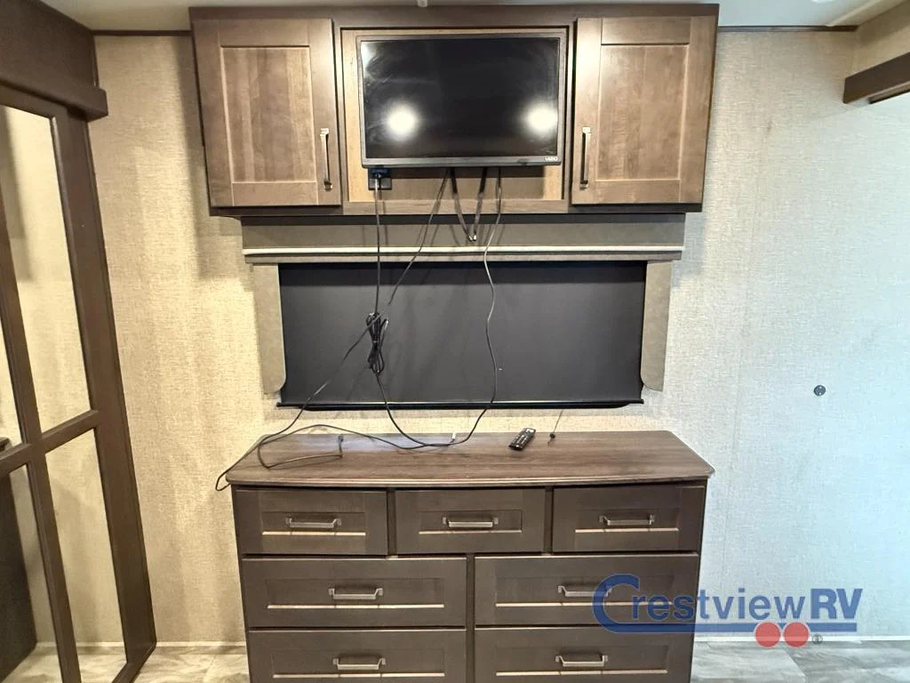 2023 Grand Design Reflection Travel Trailer photo 22