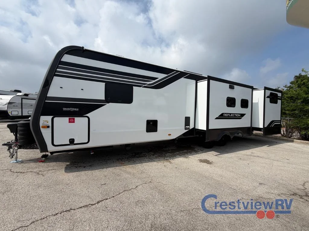 2026 Grand Design Reflection Travel Trailer photo 6