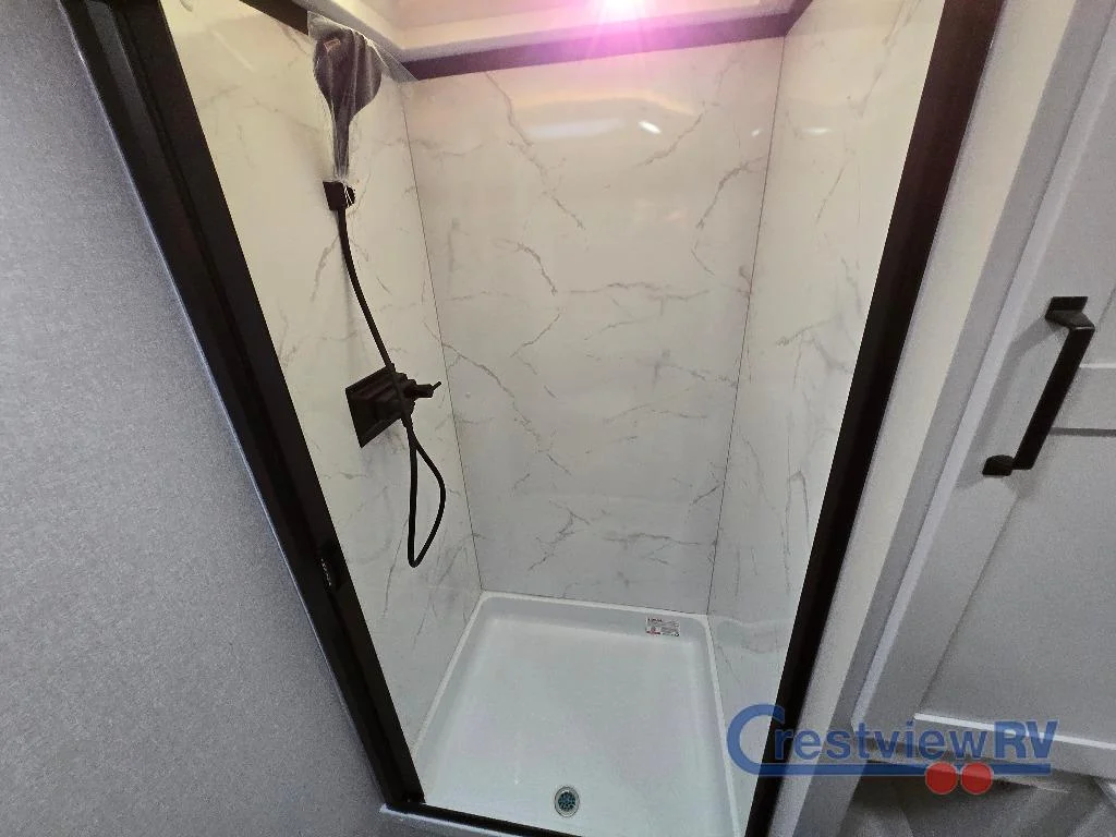 2026 Open Range RV Roamer Light Duty 28DBSS photo 25