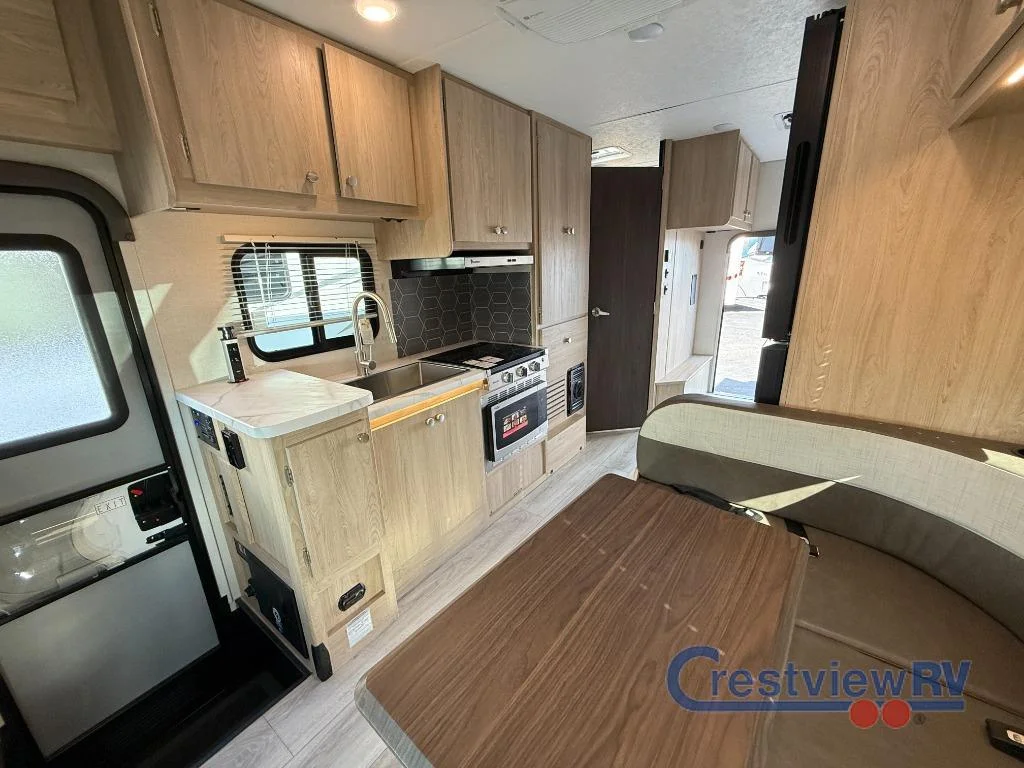 2025 Coachmen Leprechaun 220XG Ford 350 photo 4
