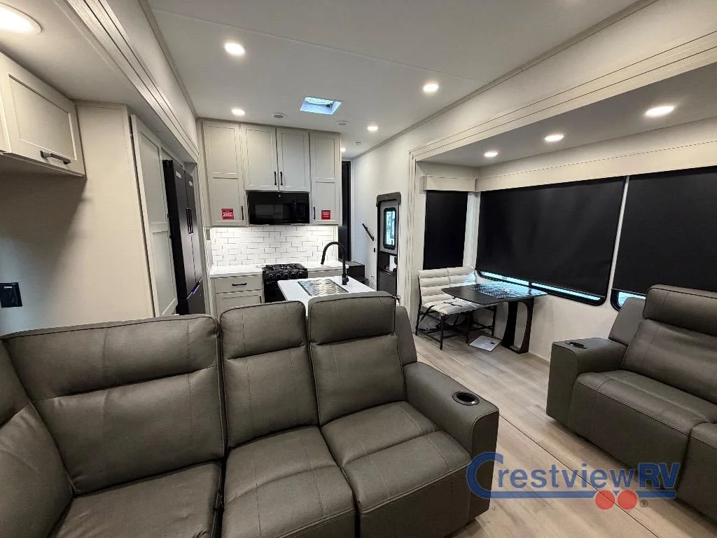 2026 Grand Design Momentum G-Class 394G photo 22