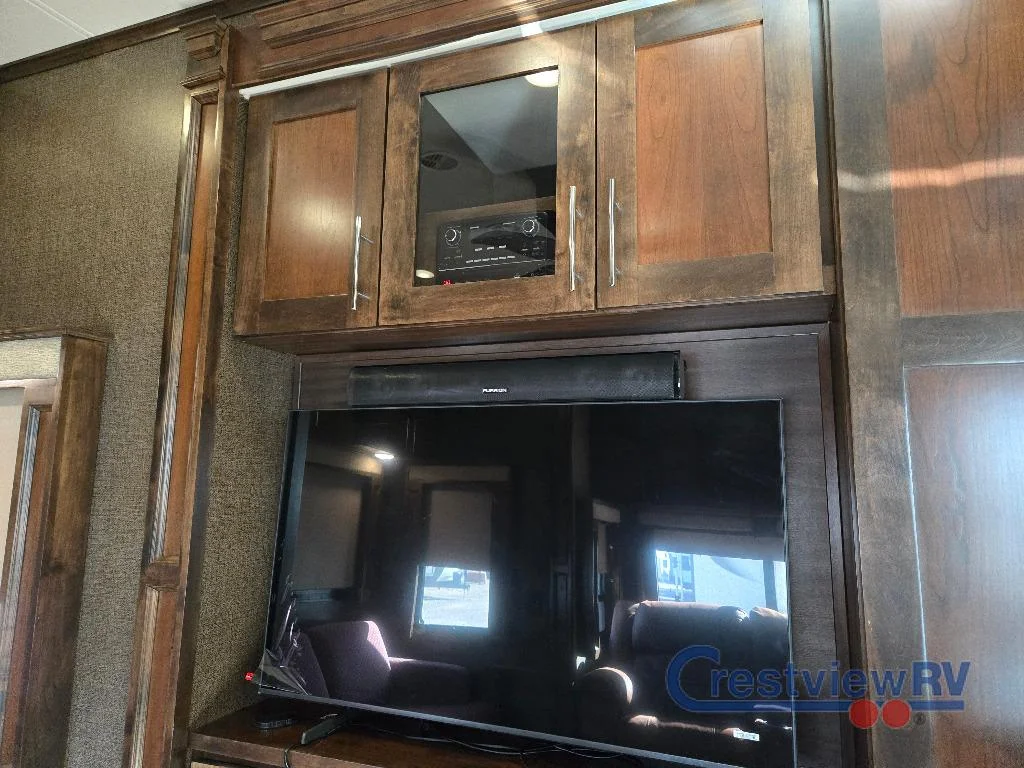 2017 VanLeigh RV Vilano 365RL photo 30
