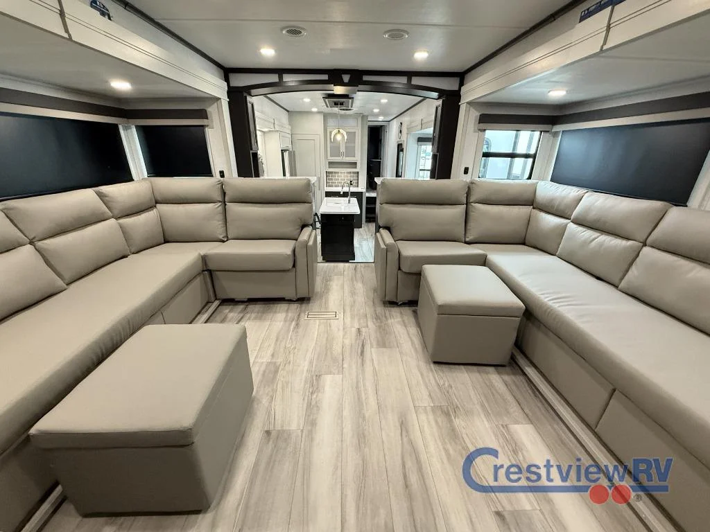 2026 Keystone RV Alpine Avalanche Edition 381DL photo 8